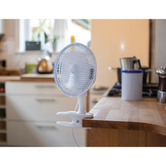 Draper 230V Clip-On Desk Fan, 6"/150mm, 15W 08710