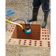 Draper Submersible Dirty Water Pump with Float Switch, 200L/Min, 750W 61667