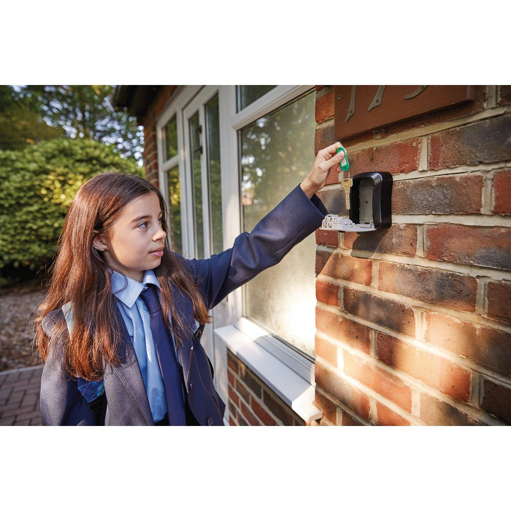 Draper Combination Lock Wall-Mounted Key Box 03387