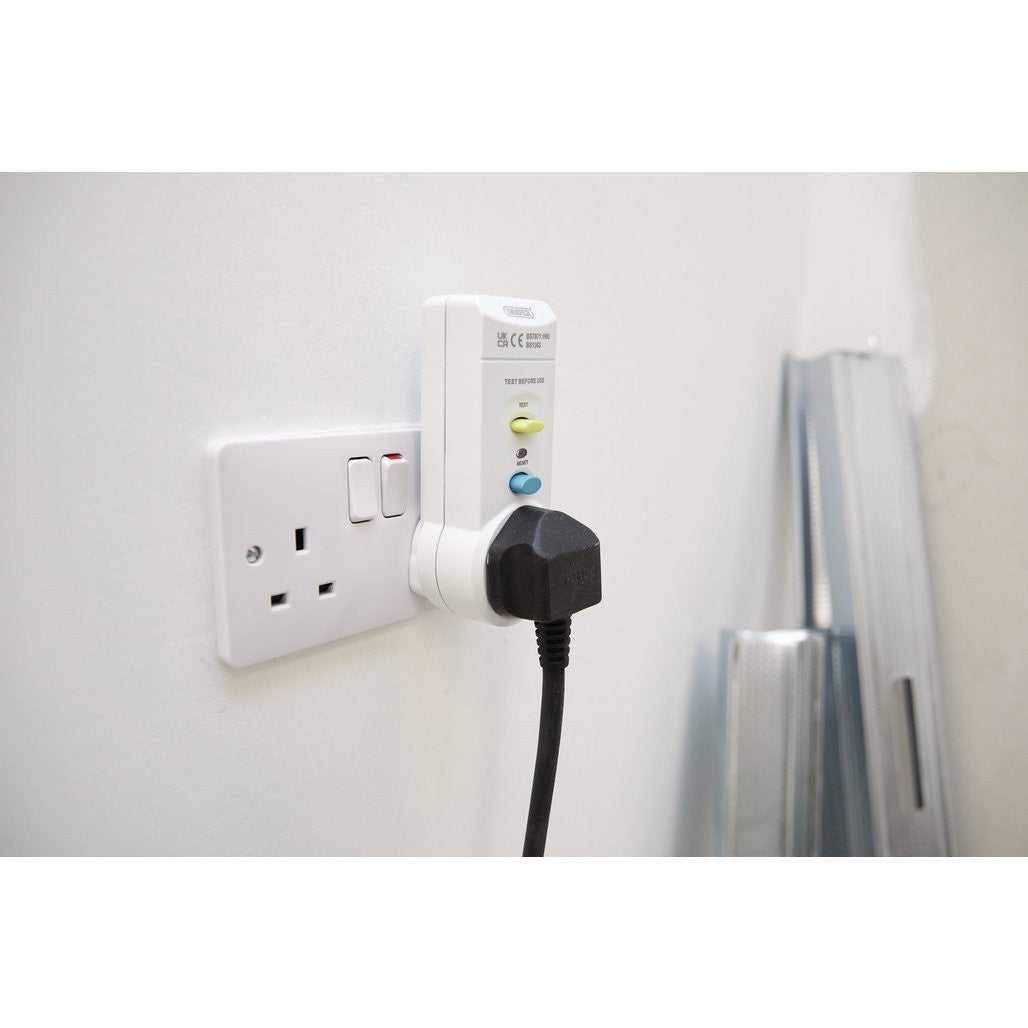 Draper RCD Adaptor, 220-250v/50Hz, 13 AMP 10205