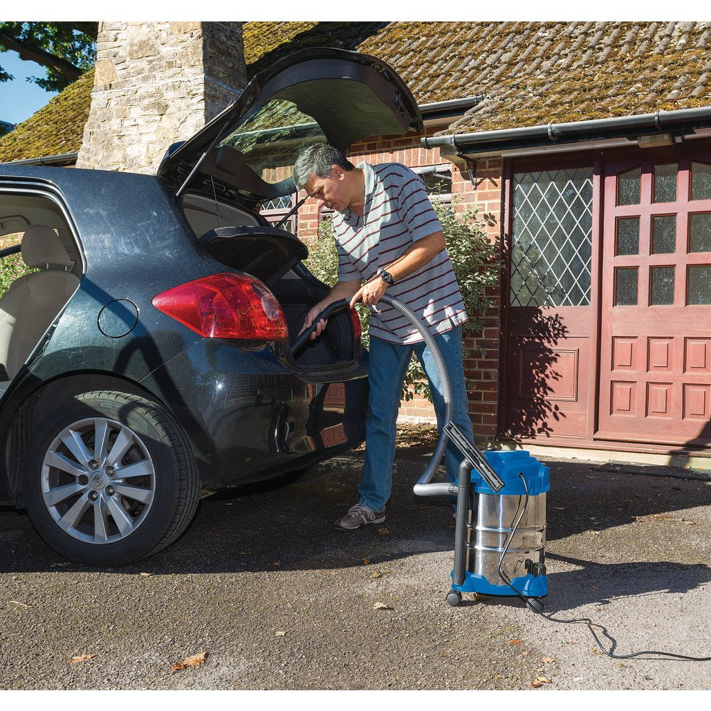 Draper 230V Wet and Dry Vacuum Cleaner with Stainless Steel Tank, 20L, 1250W