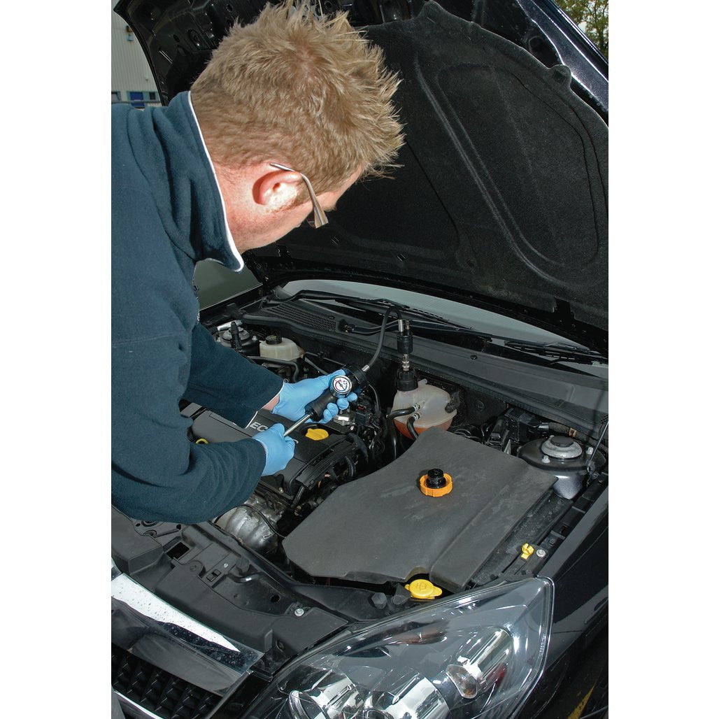 Draper Expert Radiator and Cap Pressure Test Kit (32 Piece) 23420