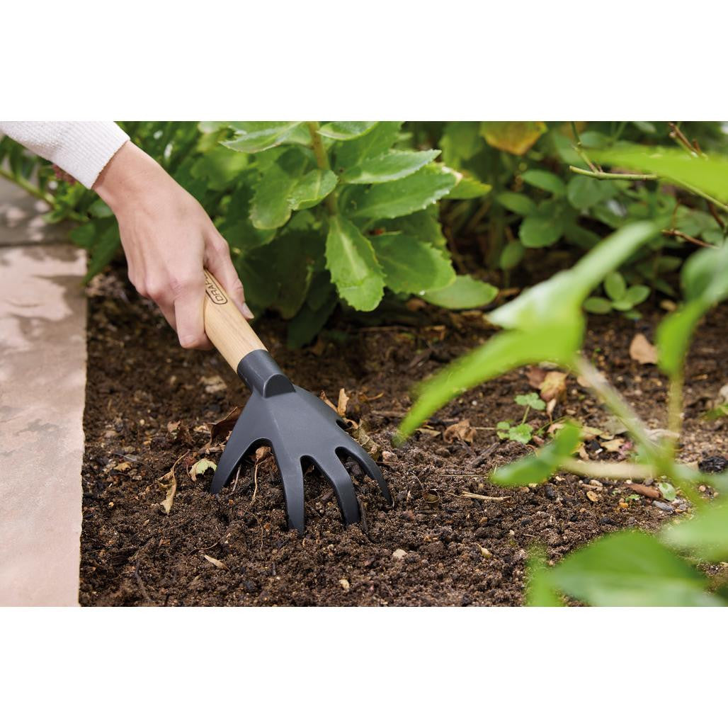 Draper 6-Tine Hand Cultivator  30957