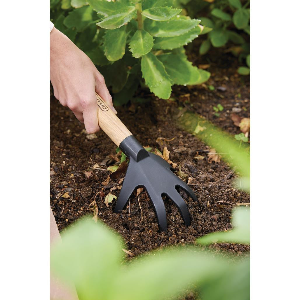 Draper 6-Tine Hand Cultivator  30957