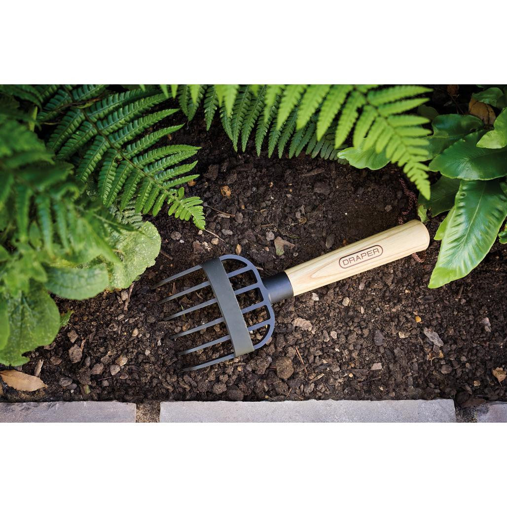 Draper 6-Tine Hand Cultivator  30957