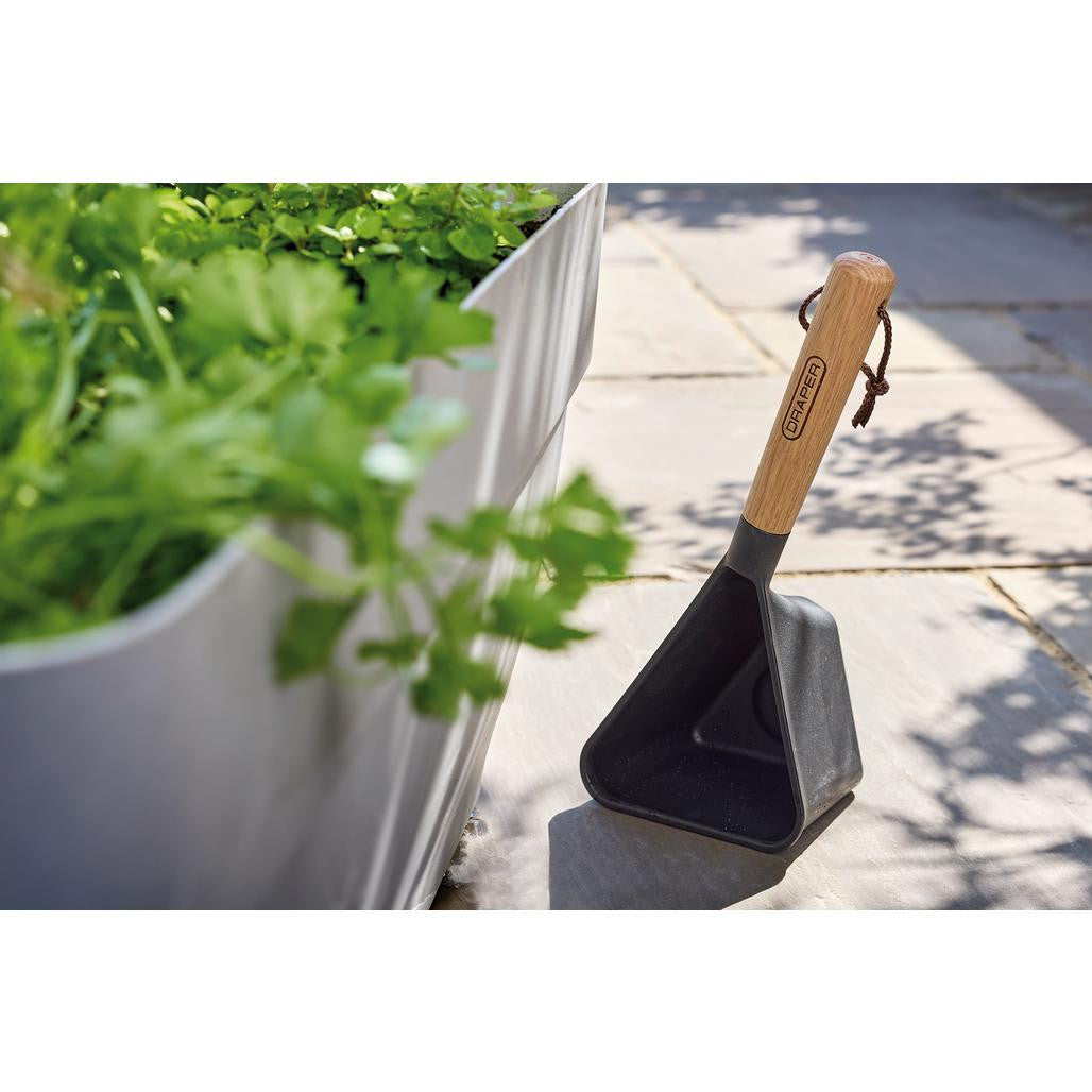 Draper Garden Water Ladle  30958