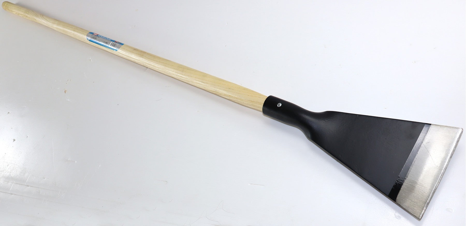 Hilka HD Floor Scraper with Hardwood Handle 55990006