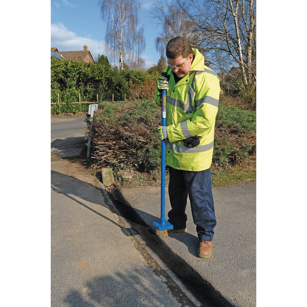 Draper Expert Tarmac Tamper with Steel Shaft, 4.5kg  64379