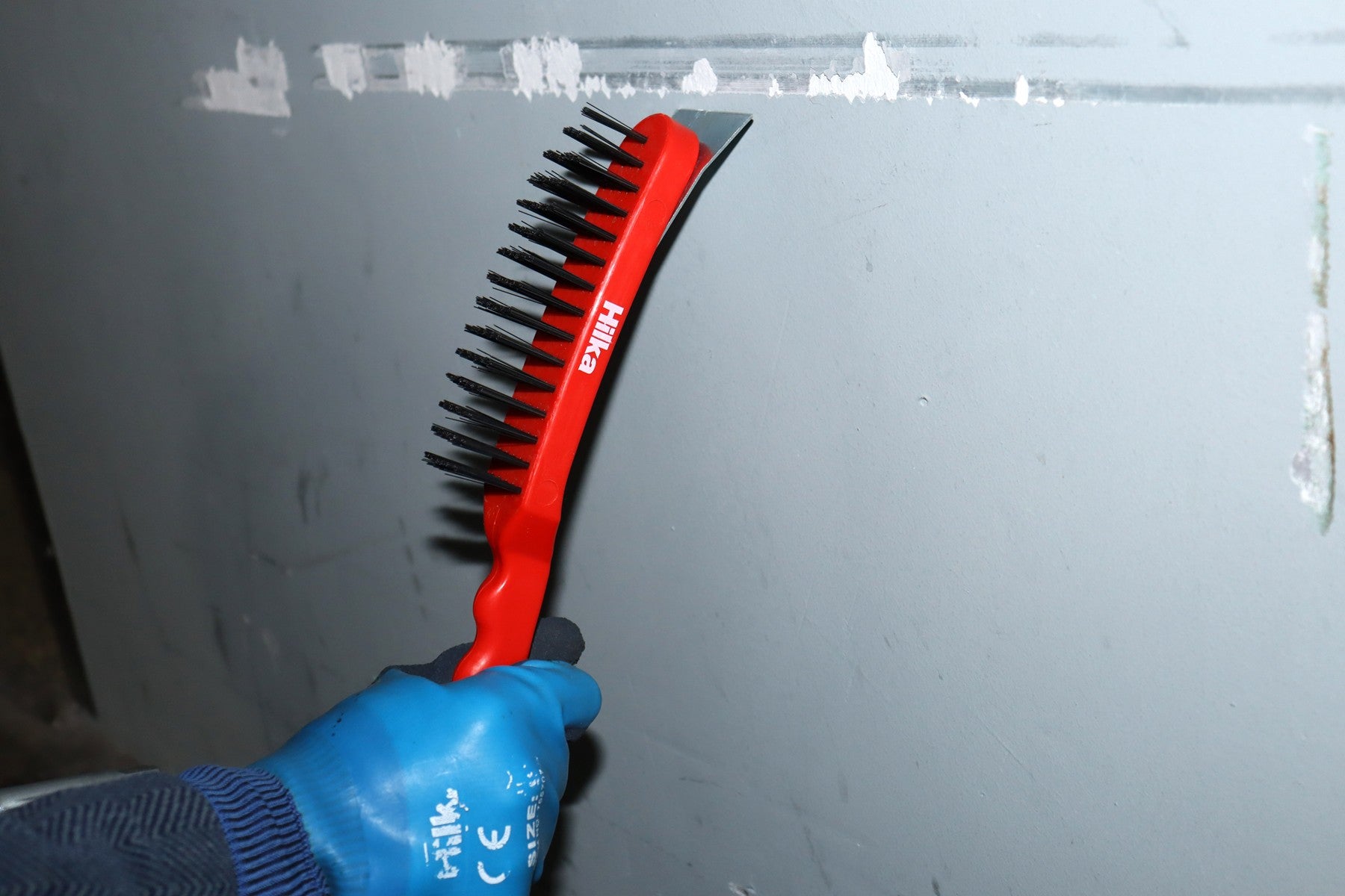 Hilka 5 Row Wire Brush and Scraper 67903305