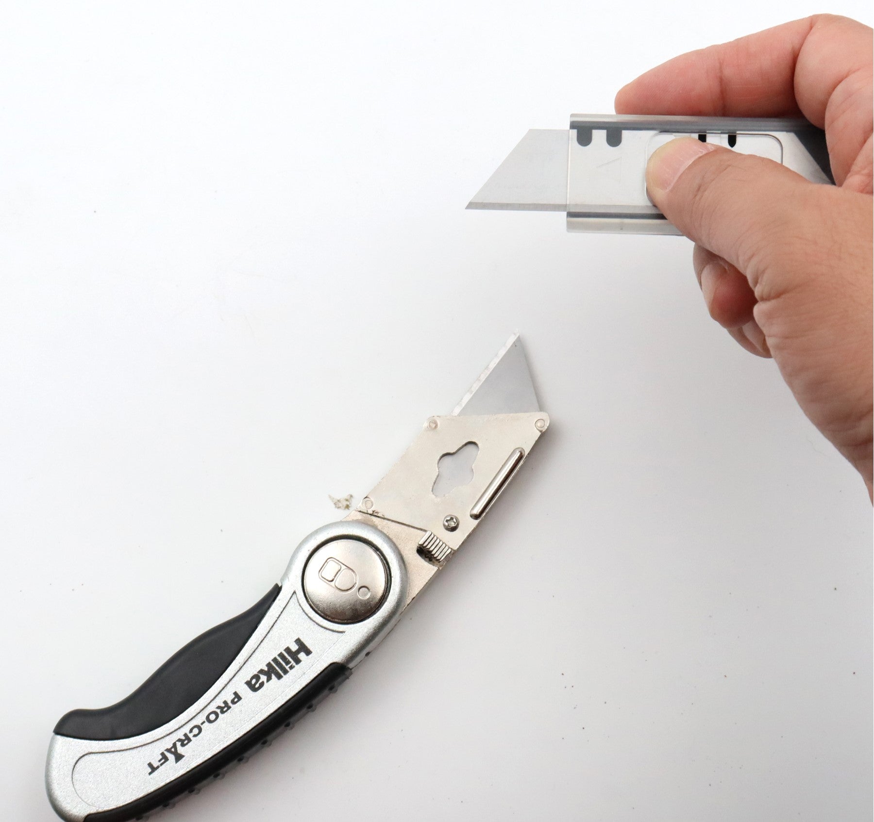 Hilka Push Button Folding Lock Back Knife 74508410