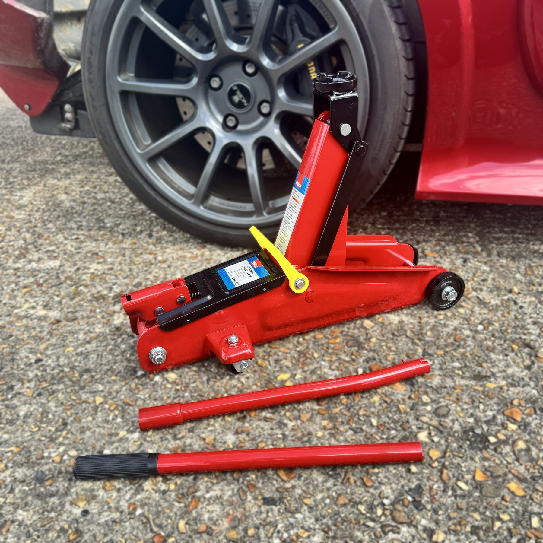 Hilka 2.5 Tonne Trolley Jack 82820025