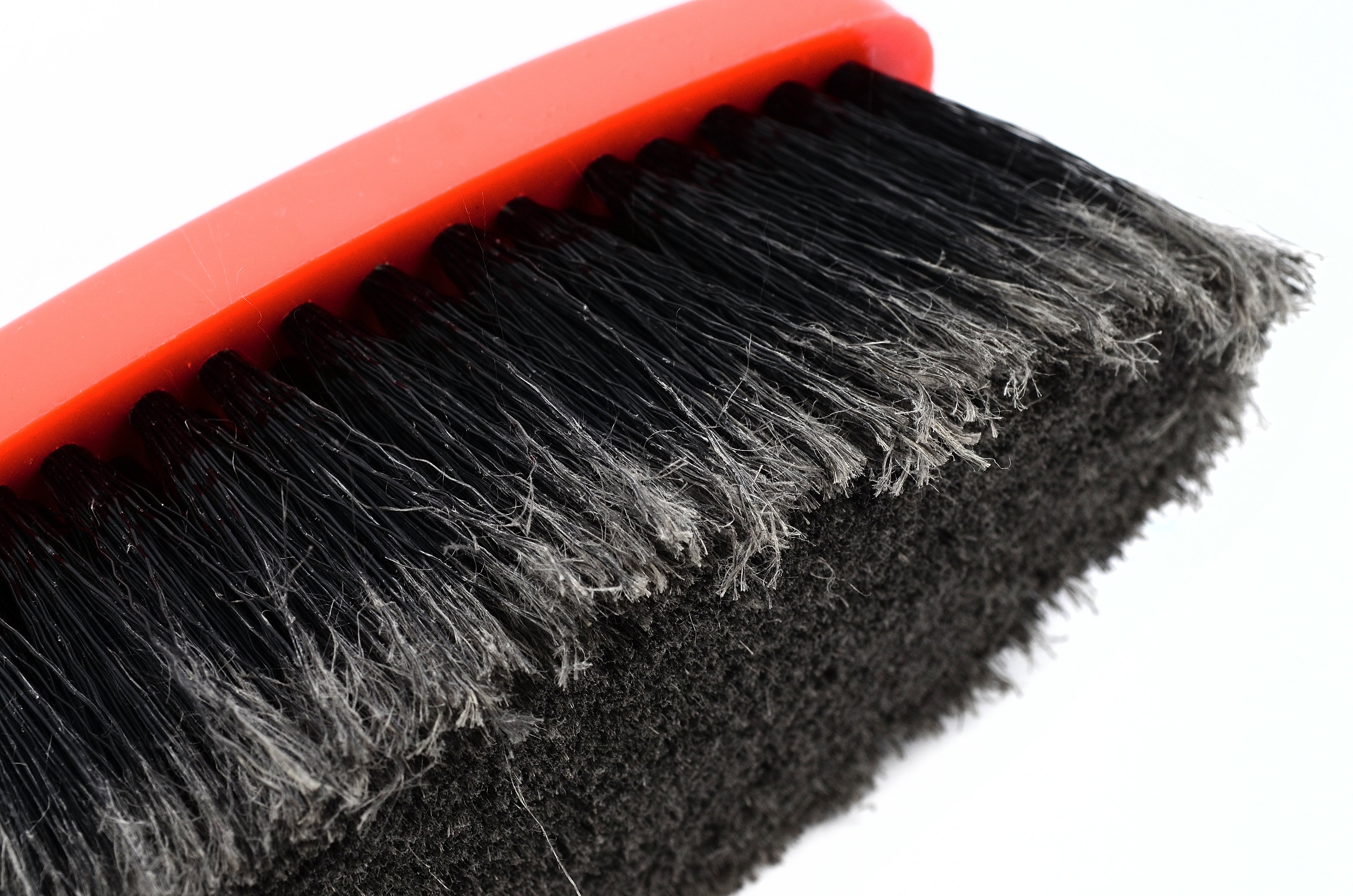 Hilka Water Fed Wash Brush with Regulator 83200022