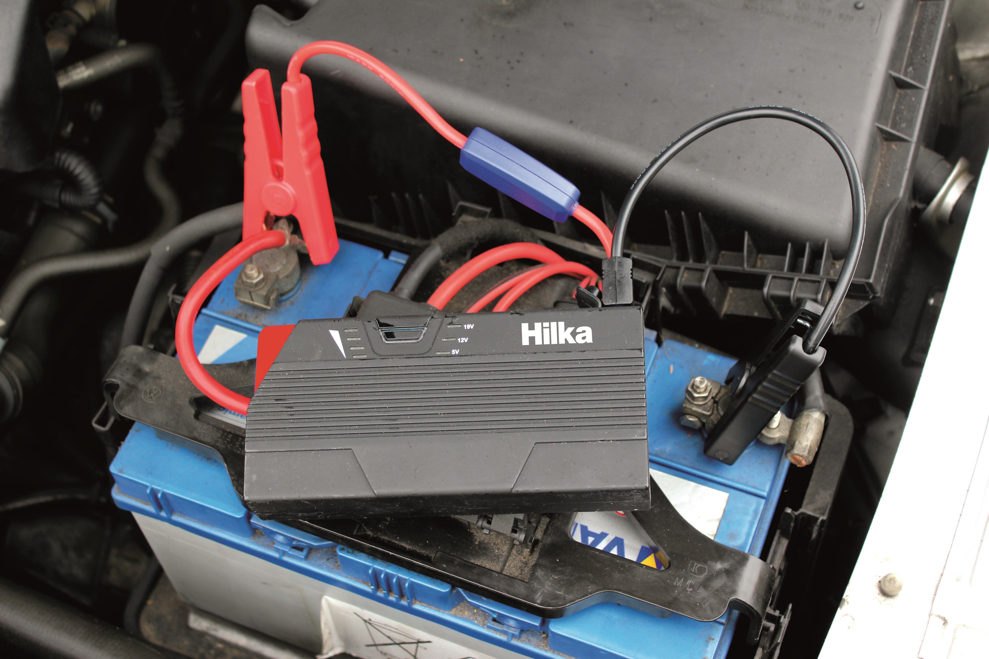 Hilka 600 Amp Jump Starter Power Bank 83850600