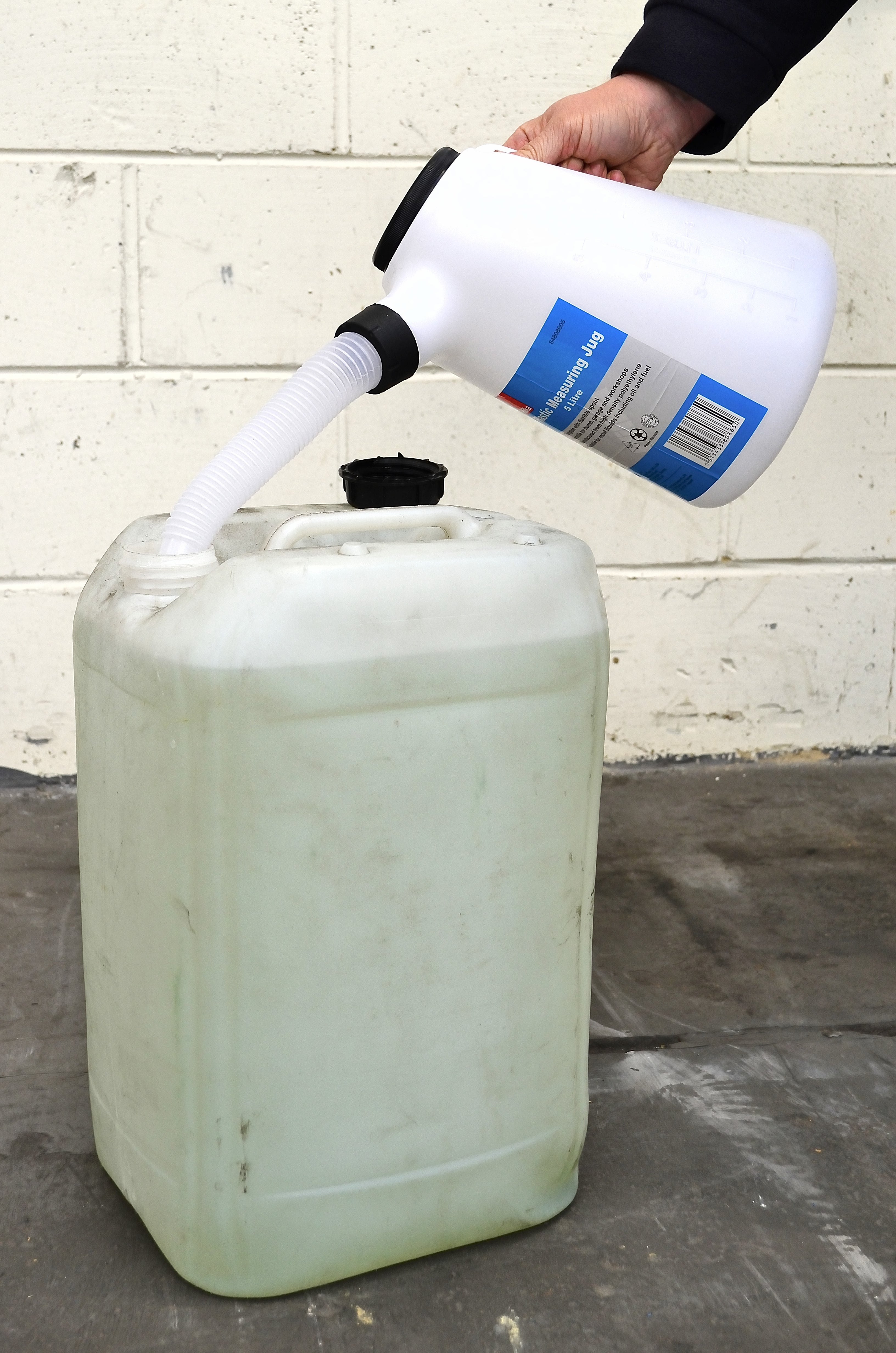 Hilka 5L Plastic Measuring Jug with Spout 84808605