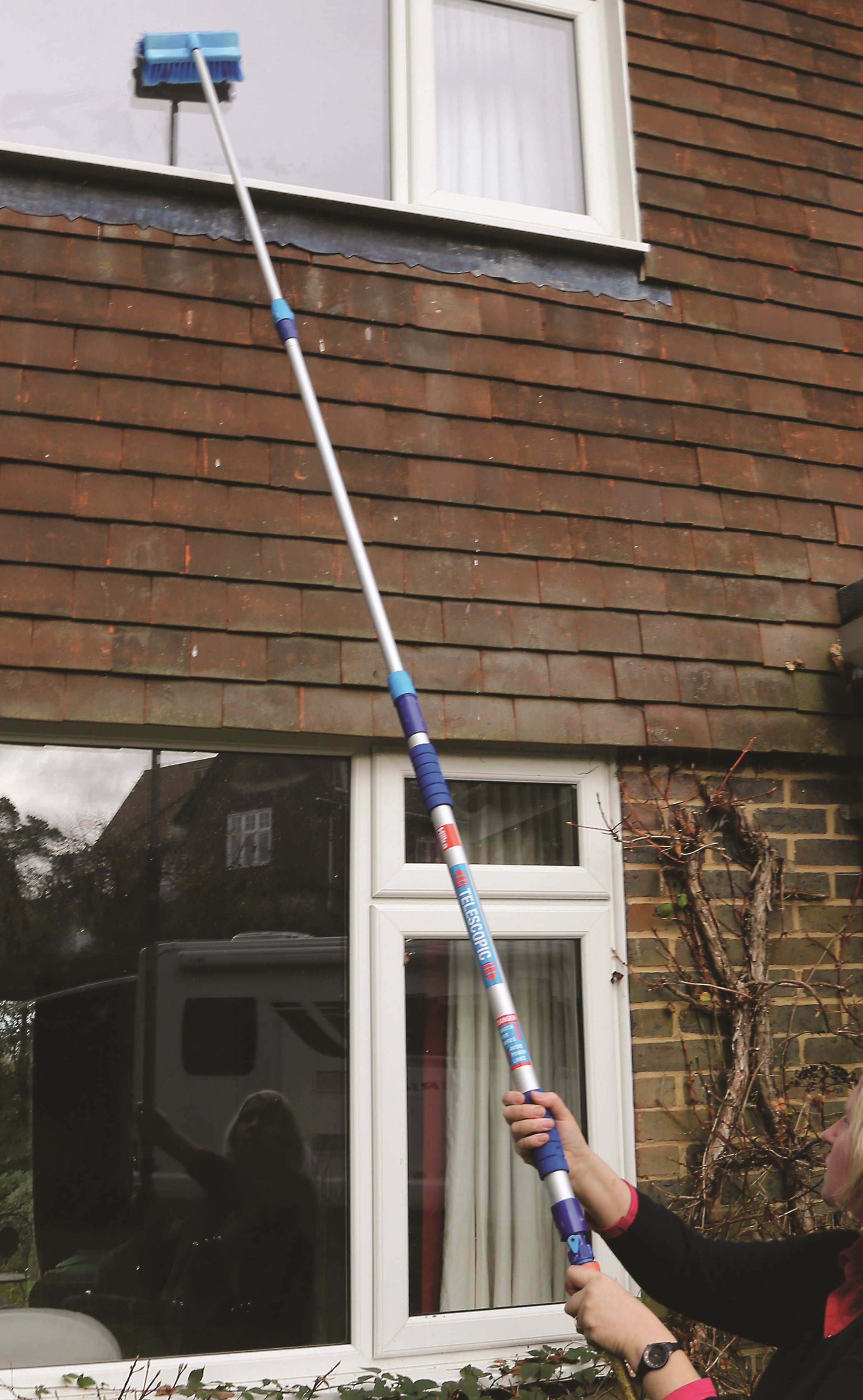 Hilka 3m Extending Wash Brush and Squeegee Set 84993003