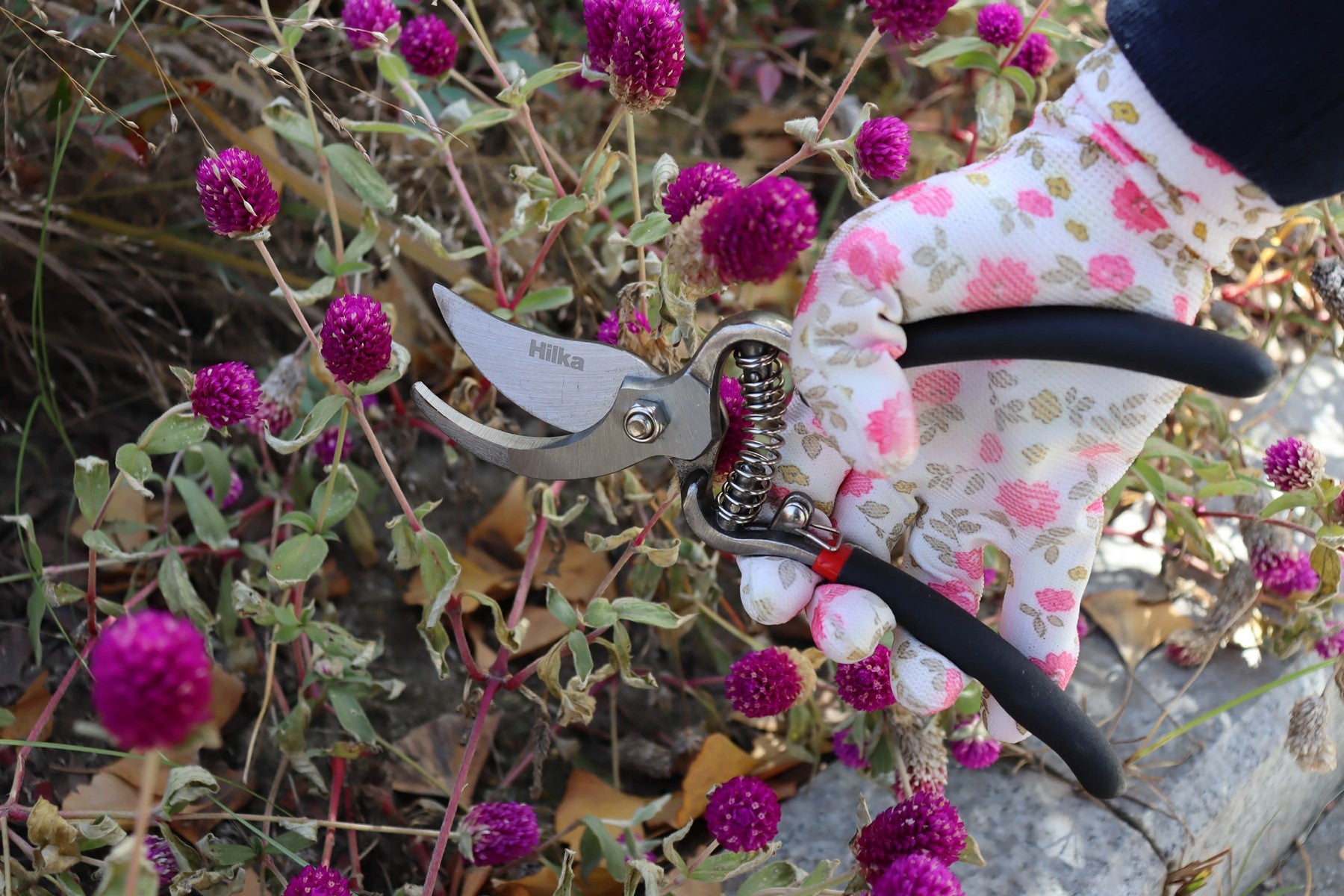 Hilka Traditional Heavy Duty Bypass Secateurs 92105555