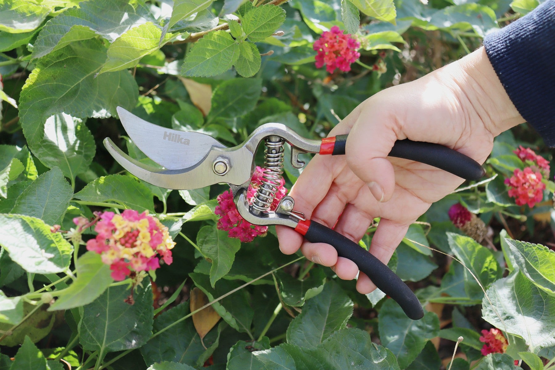 Hilka Traditional Heavy Duty Bypass Secateurs 92105555