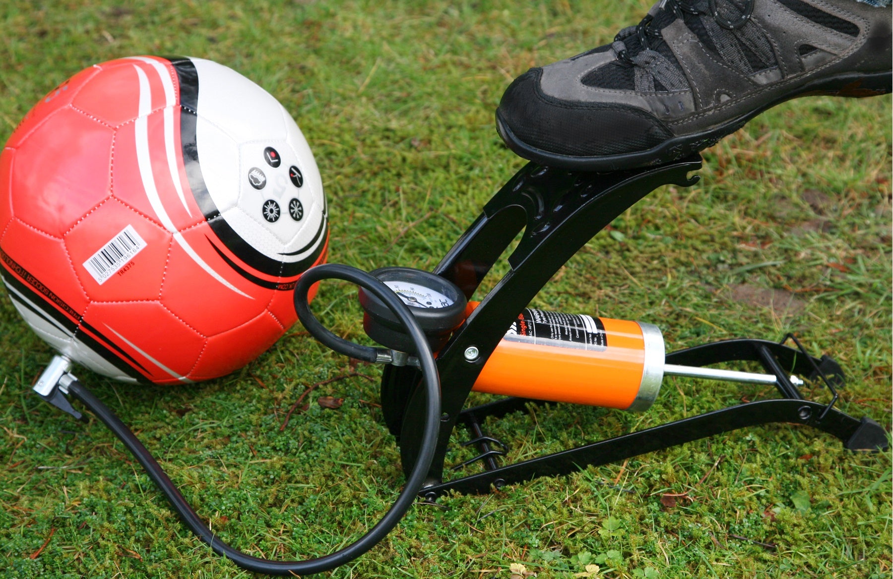 Hilka RAC Heavy Duty Single Barrel Foot Pump RAC-HP211